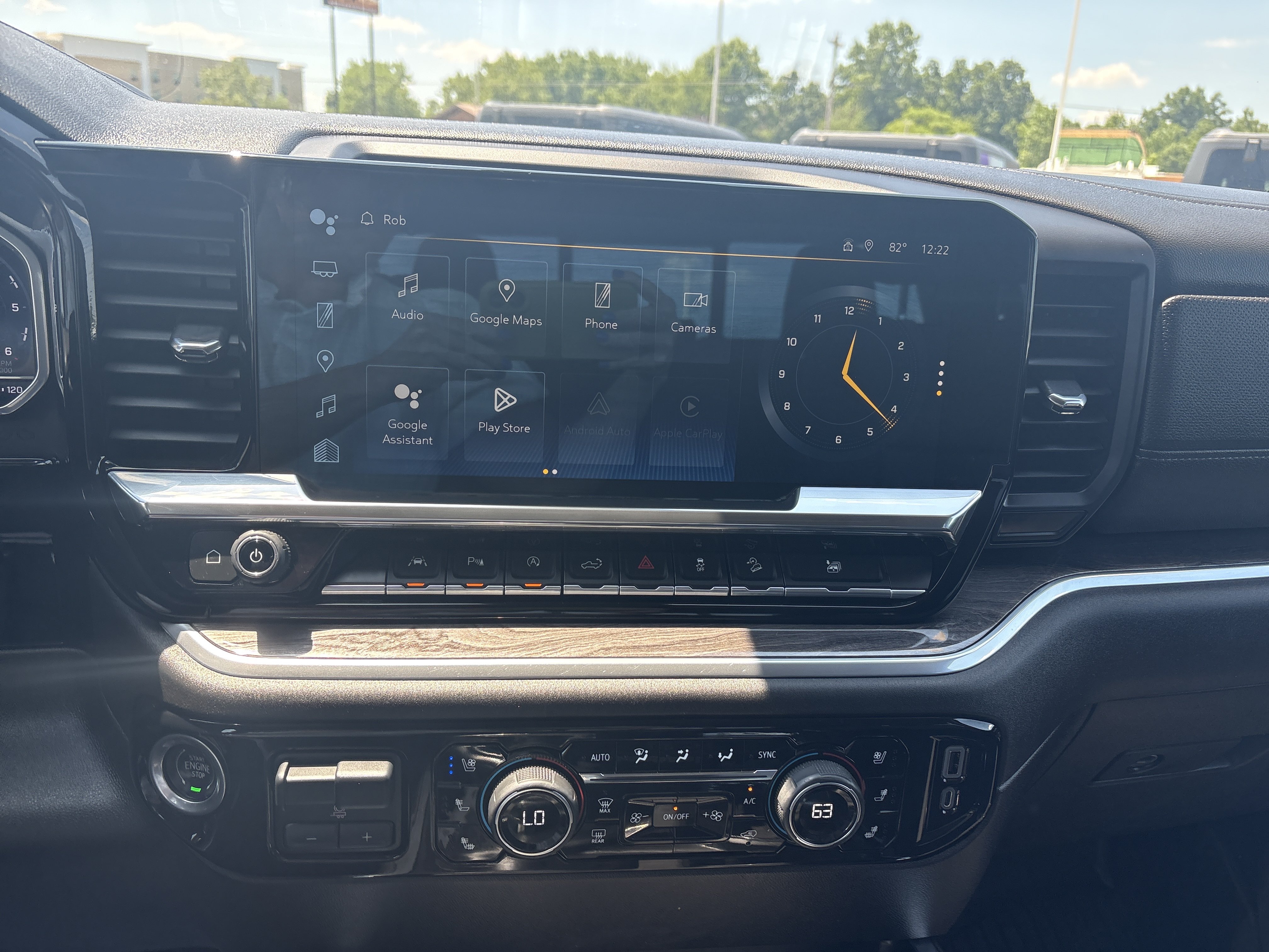 Used 2022 Chevrolet Silverado 1500 LTZ w/ LTZ Premium Package AWD/4WD image 13