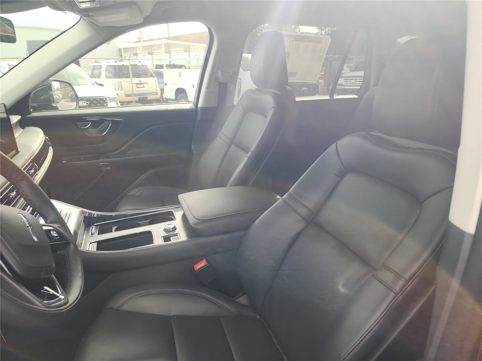 New 2026 Lincoln Aviator 2WD image 14