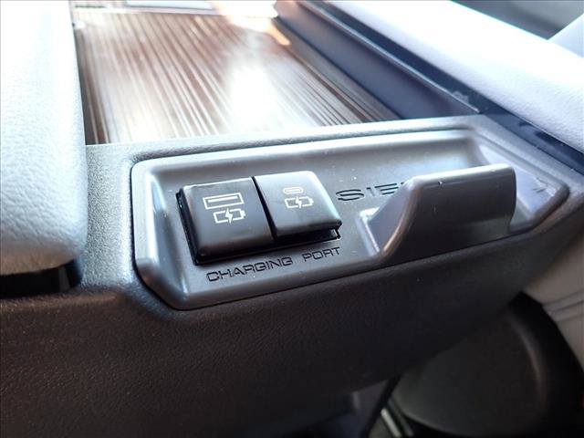 Used 2023 Toyota Sienna XLE w/ XLE Plus Package AWD/4WD image 12