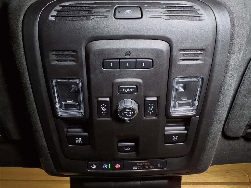 Certified 2023 Cadillac Escalade V image 11