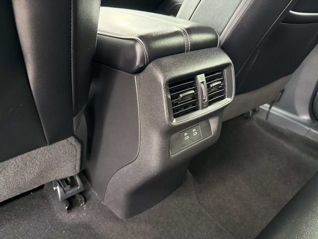 Used 2025 Nissan Murano SV AWD/4WD image 16