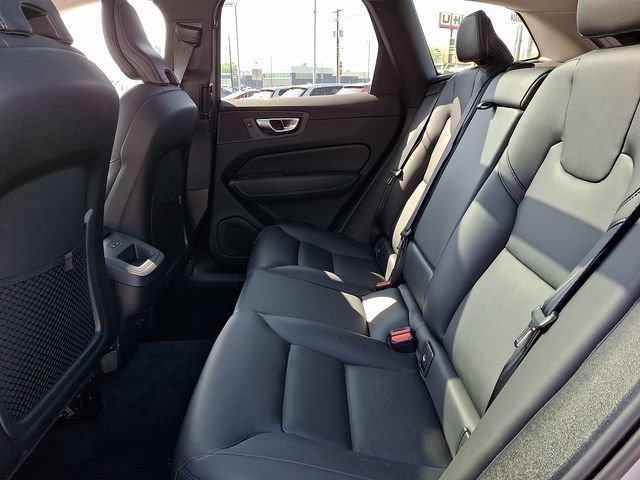 Certified 2023 Volvo XC60 B5 Core w/ Climate Package AWD/4WD image 10