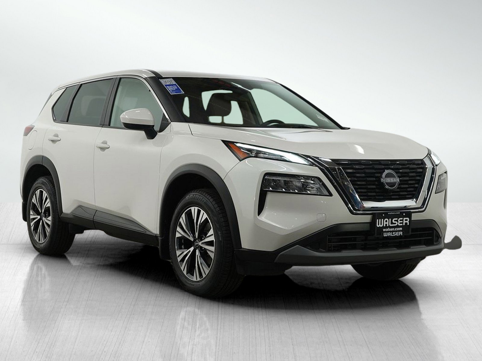 Used 2023 Nissan Rogue SV image 7