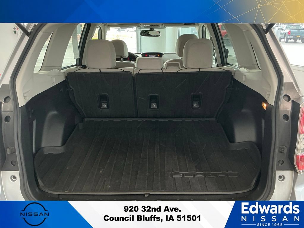 Used 2016 Subaru Forester 2.5i Premium w/ Popular Package #2 AWD/4WD image 9
