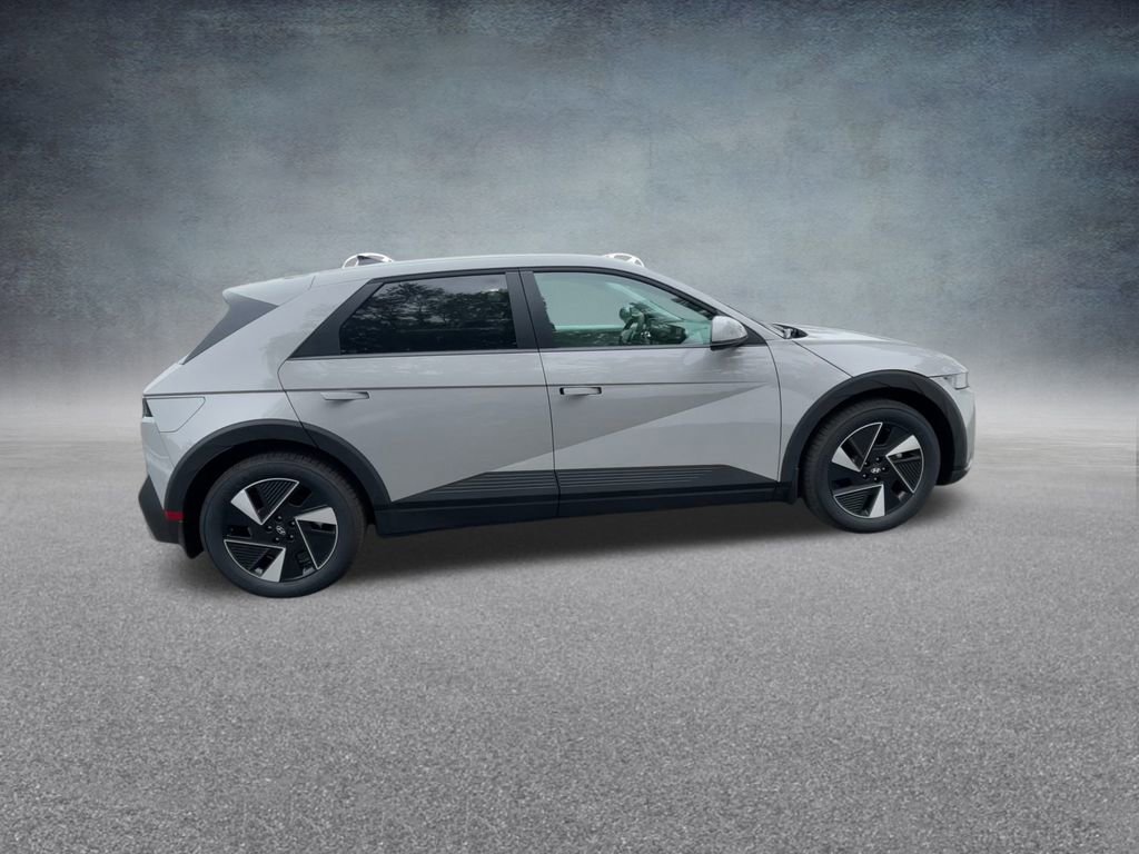 New 2025 Hyundai Ioniq 5 SE image 24