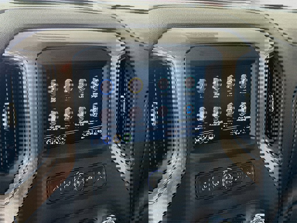 New 2025 GMC Sierra 2500 Pro w/ Convenience Package image 9