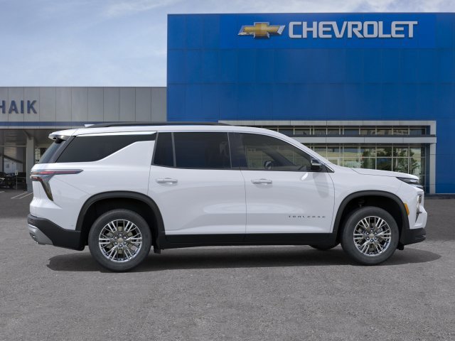 New 2027 Chevrolet Traverse LT w/ Driver Confidence Package FWD image 5