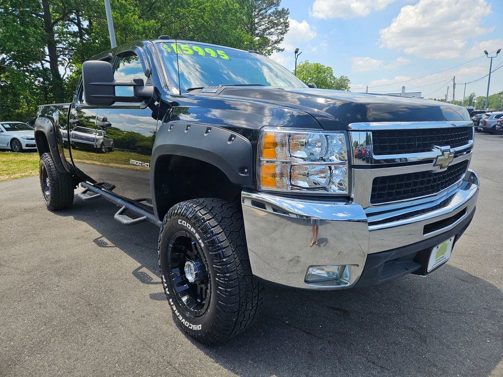 Used 2008 Chevrolet Silverado 2500 LT w/ 1LT Convenience Package AWD/4WD image 3