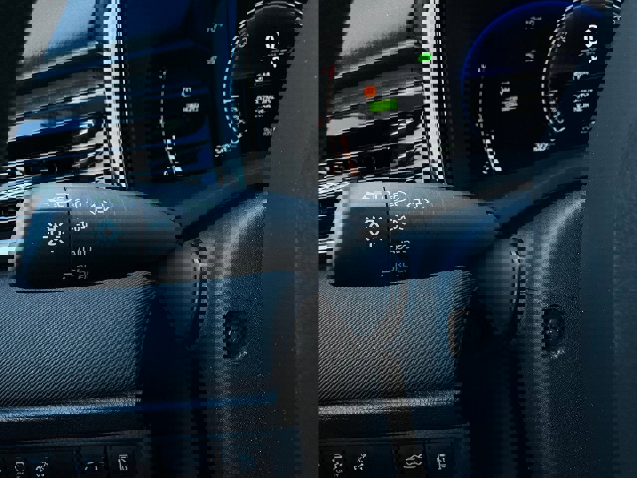 Used 2025 Toyota Camry LE image 34