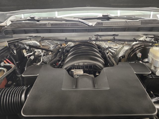 Used 2018 Chevrolet Silverado 1500 LTZ w/ Sport Package AWD/4WD image 39