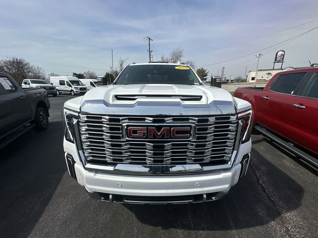 Used 2024 GMC Sierra 2500 Denali w/ Denali Reserve Package image 26