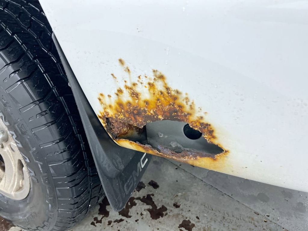 Used 2004 GMC Yukon SLT w/ 1SD Preferred Equipment Group image 35