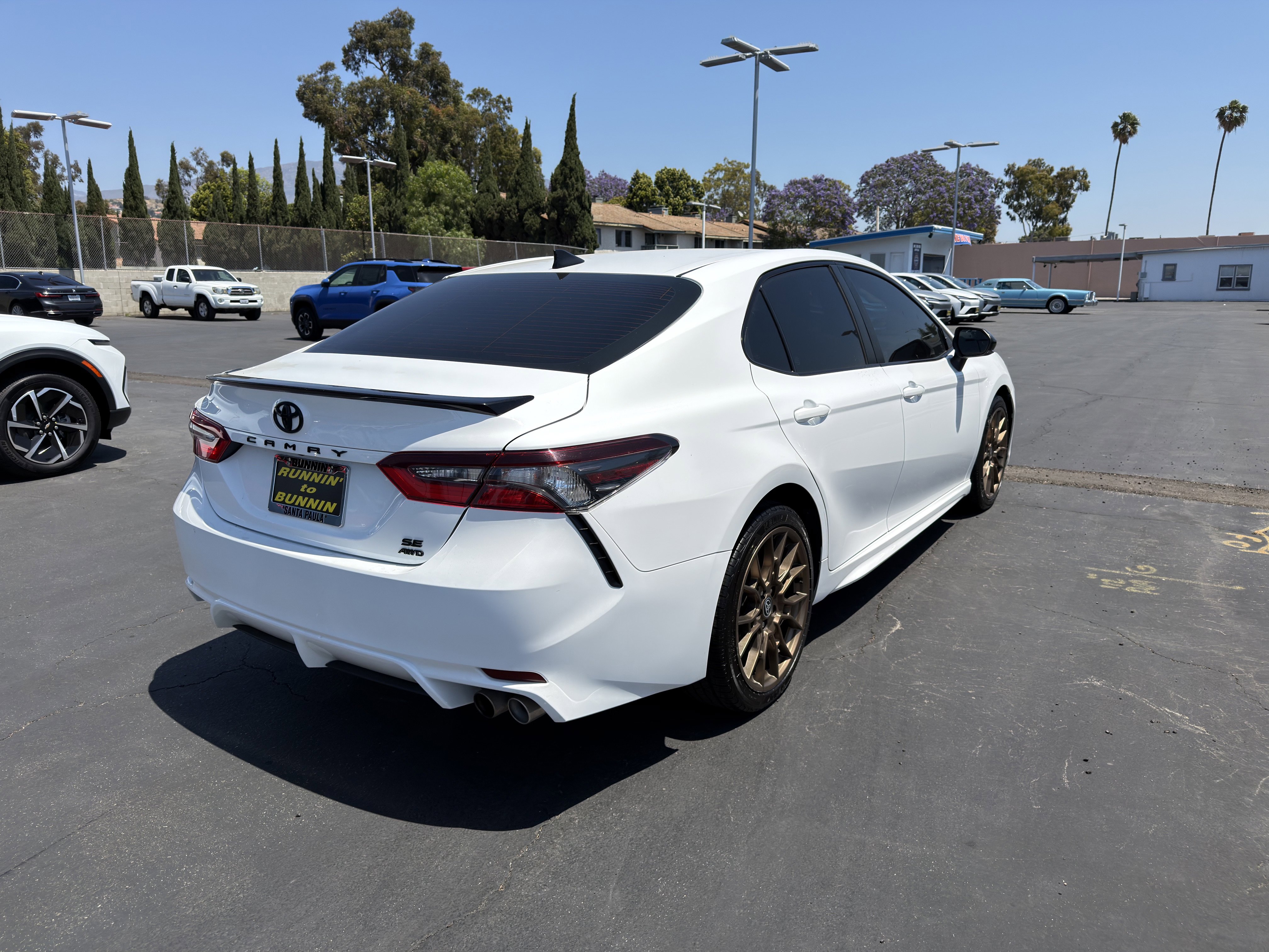 Used 2023 Toyota Camry SE w/ Convenience Package AWD/4WD image 8