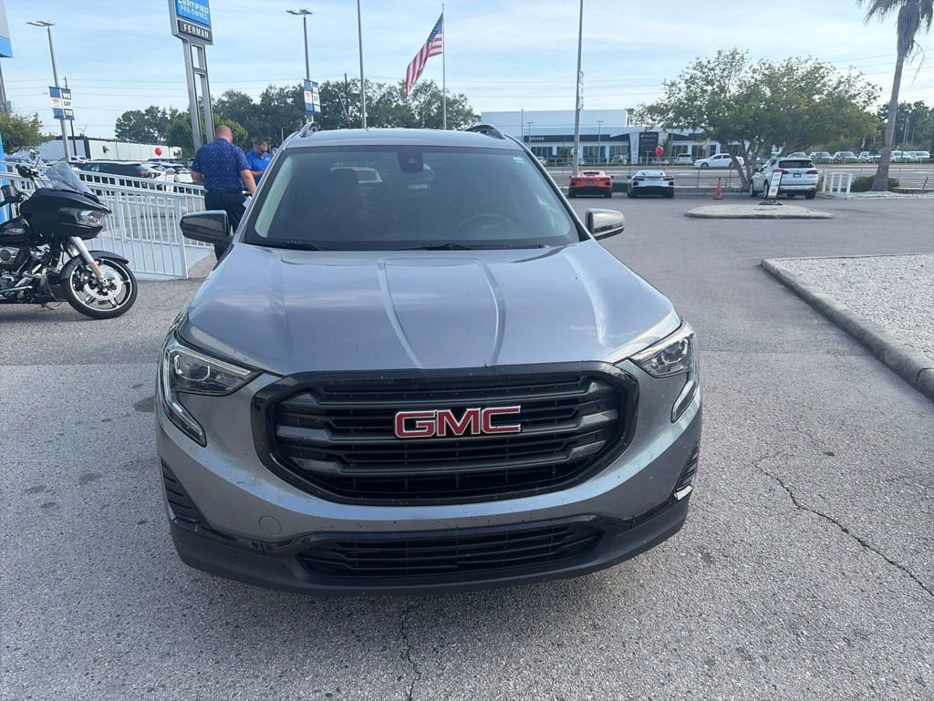 Used 2020 GMC Terrain SLE w/ Elevation Edition FWD image 3