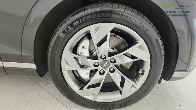 Used 2025 Genesis Electrified GV70 w/ Prestige Package AWD/4WD image 65