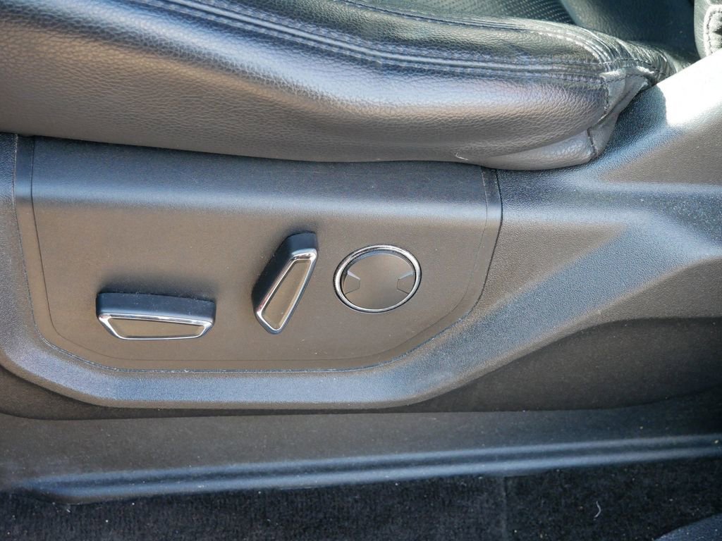 Used 2018 Ford Expedition Max XLT w/ Equipment Group 202A AWD/4WD image 21