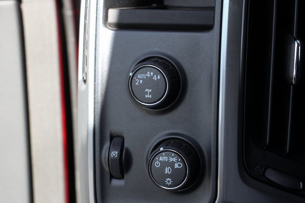 Used 2018 Chevrolet Silverado 1500 LT w/ Texas Edition image 20
