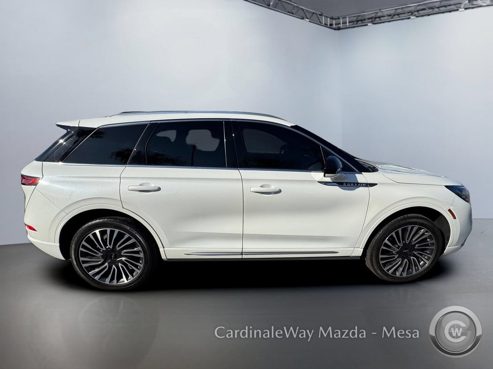 Used 2022 Lincoln Corsair AWD w/ Premium Package image 4