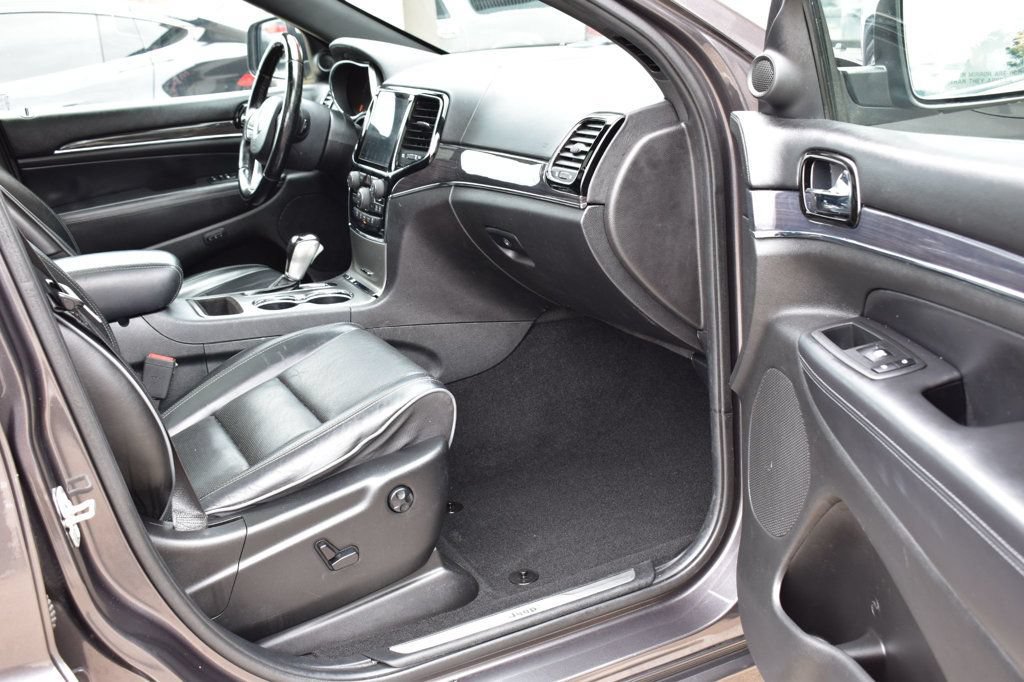 Used 2020 Jeep Grand Cherokee Overland image 19