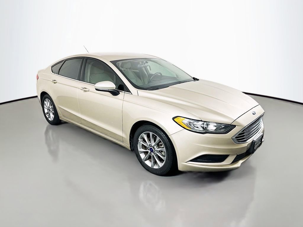 Used 2017 Ford Fusion SE w/ Fusion SE Technology Package image 1