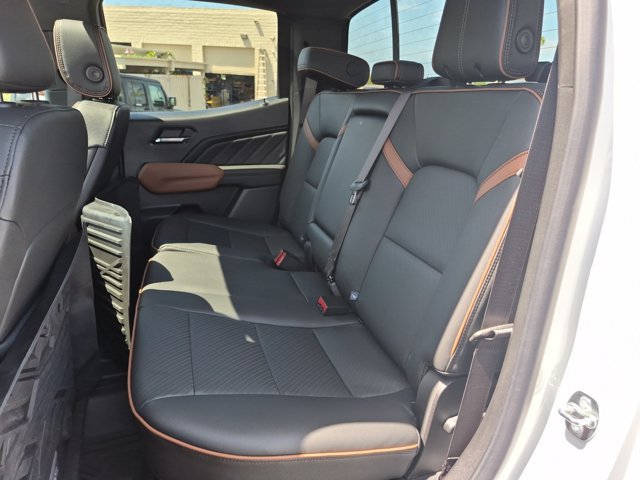 Used 2026 GMC Canyon AT4 w/ Technology Plus Package AWD/4WD image 20
