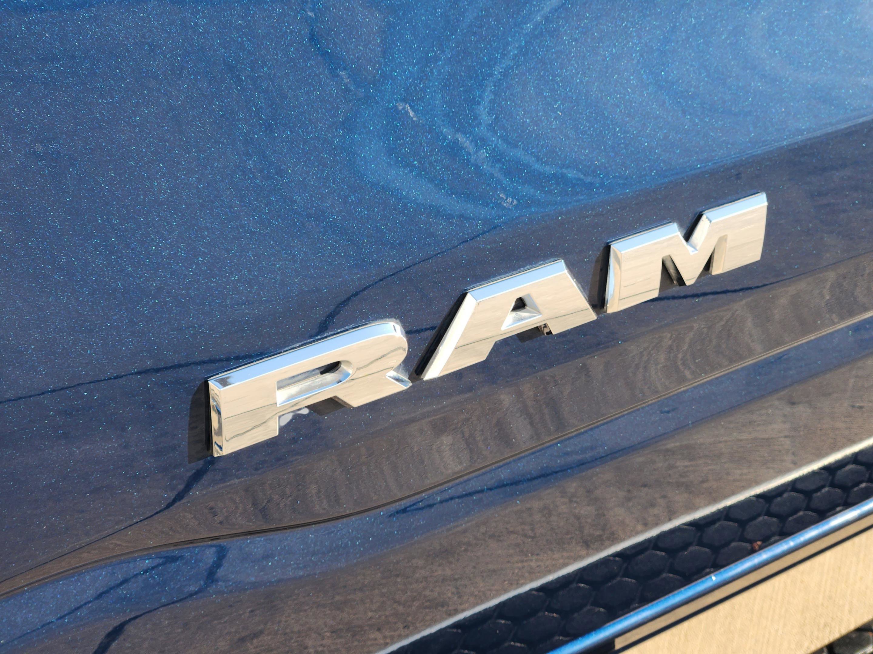 Used 2024 RAM 1500 Laramie AWD/4WD image 31