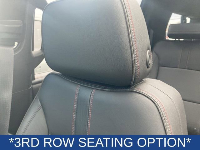 Used 2023 Chevrolet Suburban RST w/ Luxury Package image 14