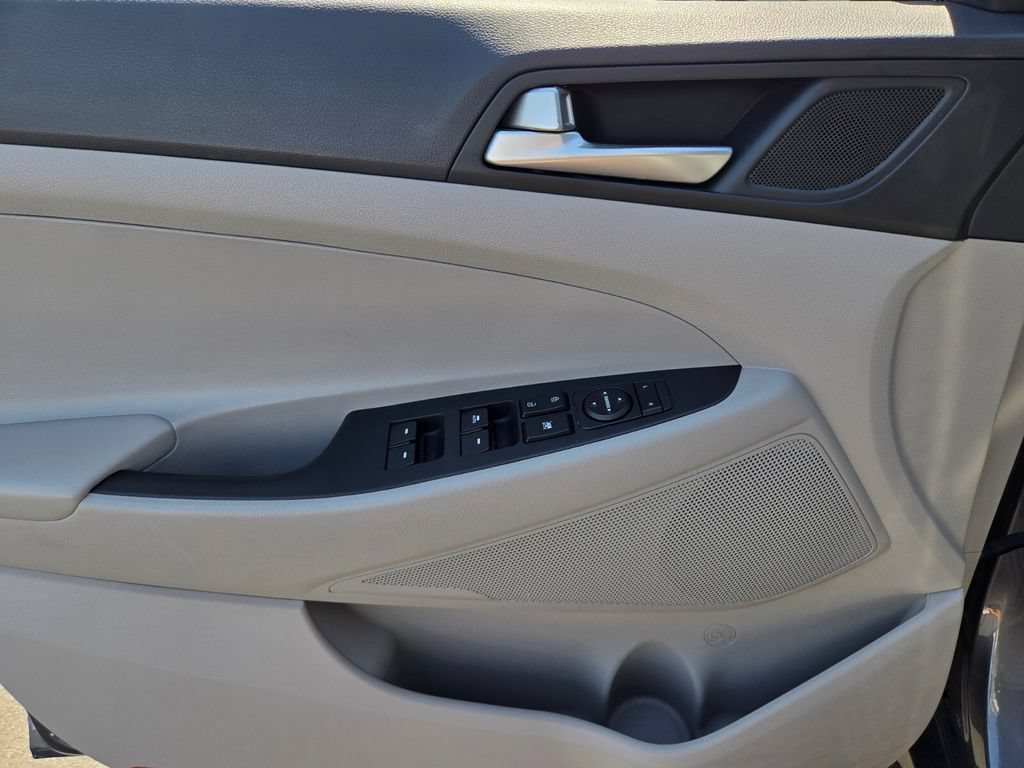 Used 2019 Hyundai Tucson SEL FWD image 17