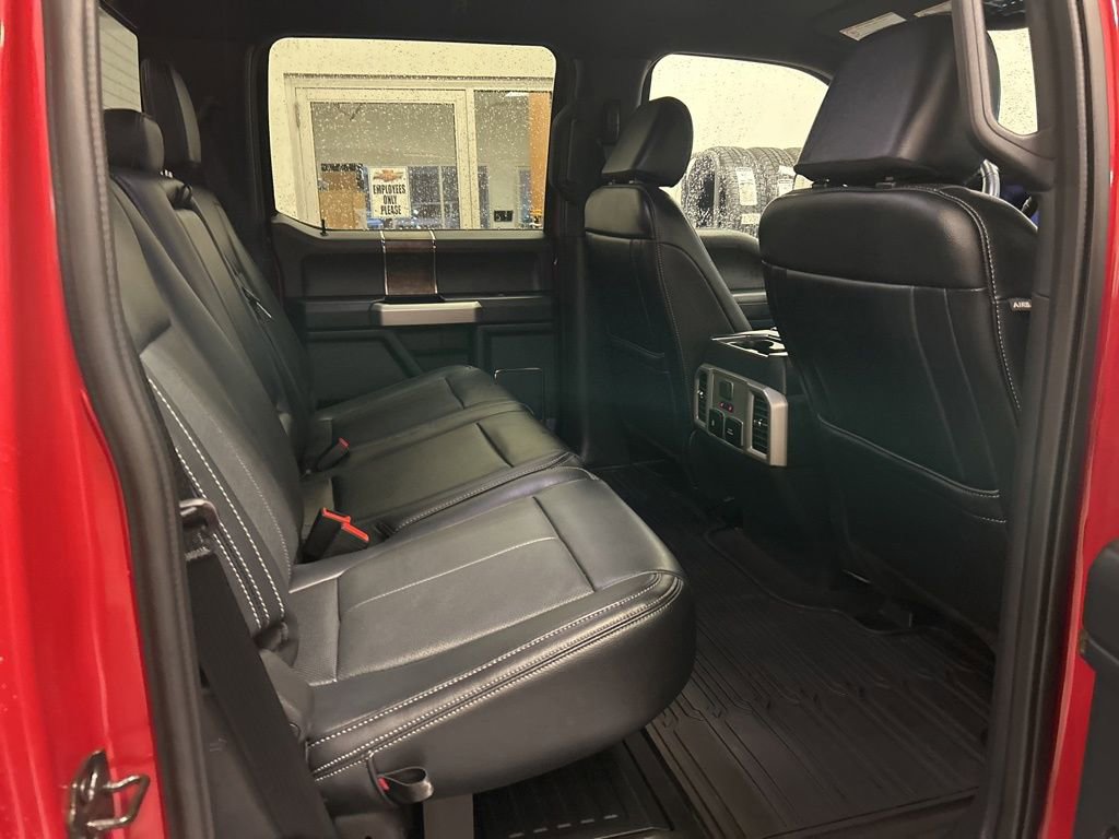 Used 2022 Ford F250 Lariat w/ Black Appearance Package image 40