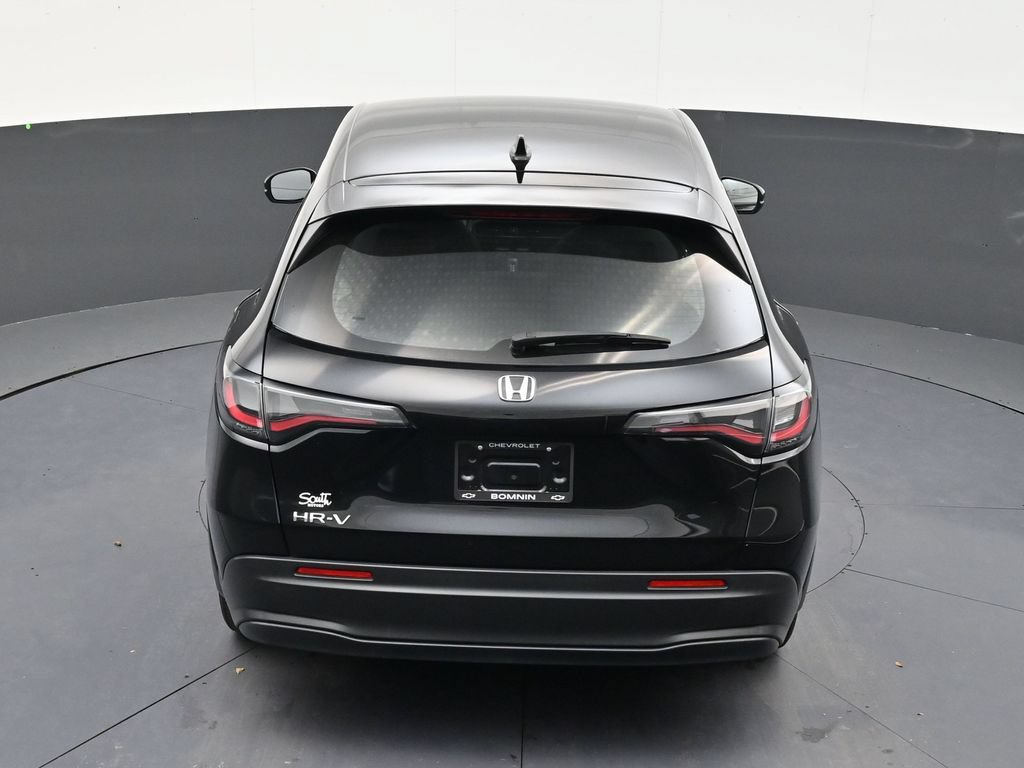 Used 2023 Honda HR-V LX image 15
