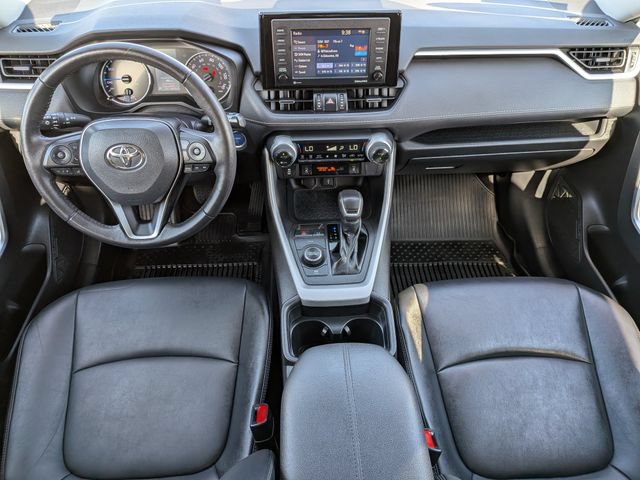 Used 2021 Toyota RAV4 XLE Premium AWD/4WD image 15