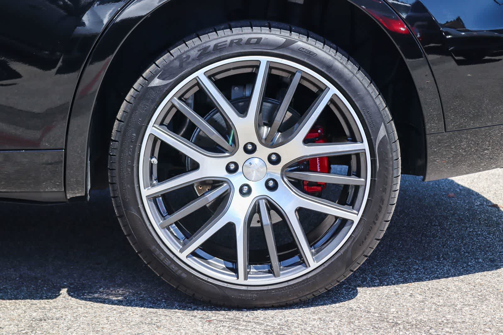 Used 2017 Maserati Levante S AWD/4WD image 8