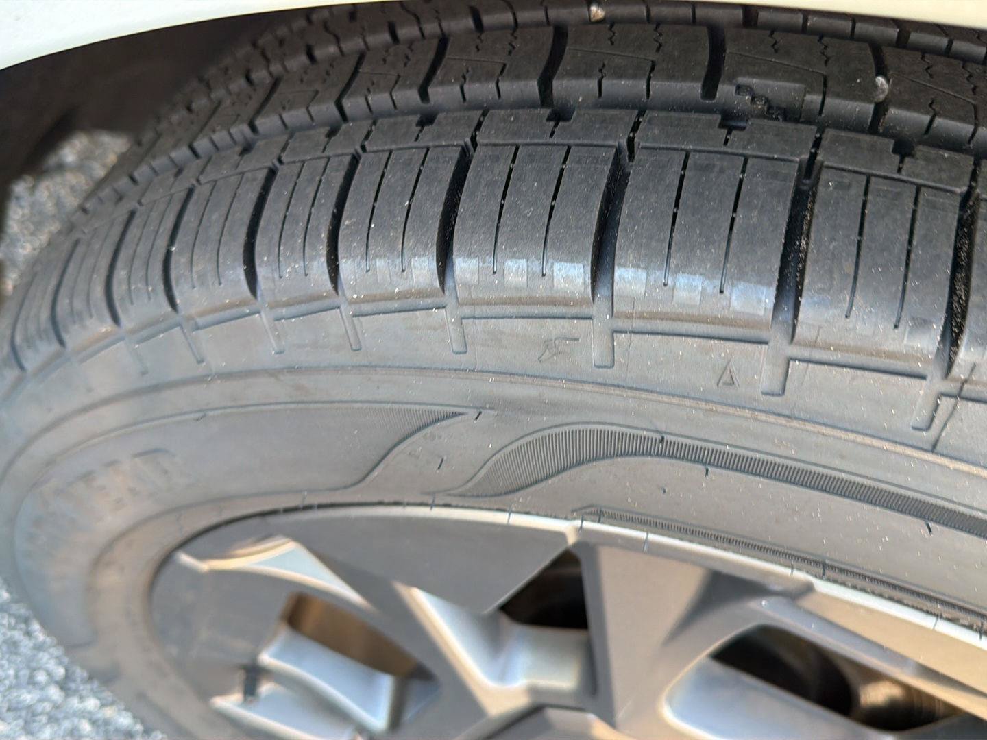 Used 2025 Kia Carnival SX FWD image 39