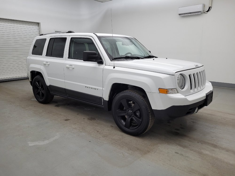 Used 2016 Jeep Patriot High Altitude image 11