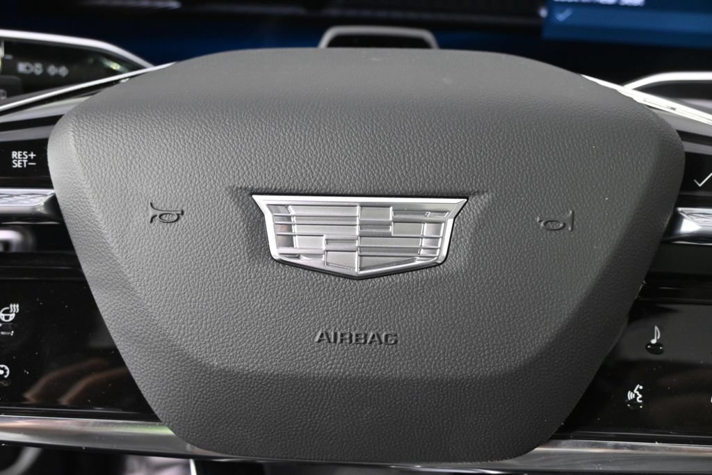 New 2026 Cadillac Lyriq Luxury w/ LPO, Floor Liner Package AWD/4WD image 34