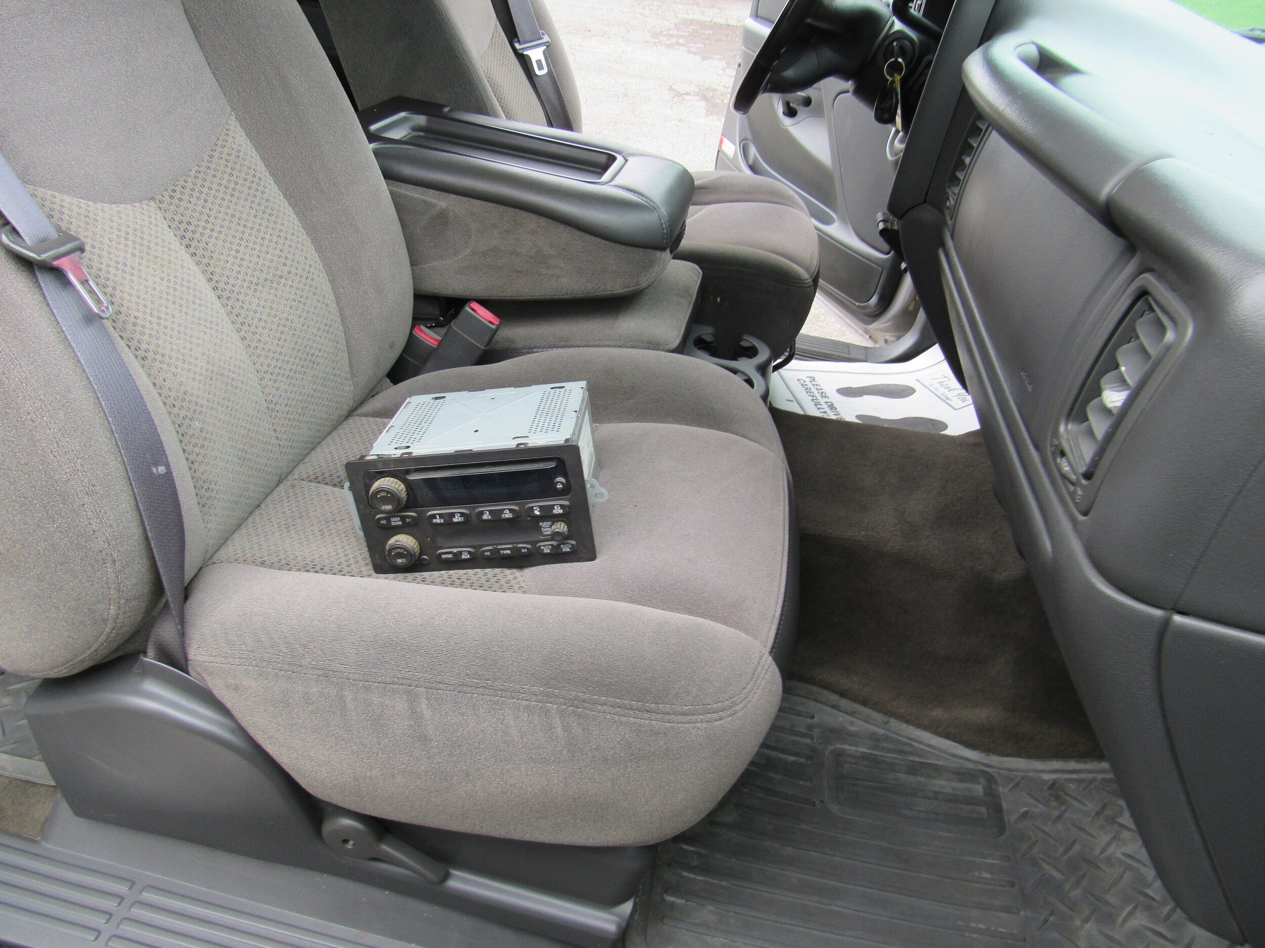 Used 2006 Chevrolet Silverado 1500 LT w/ Light Duty Power Package AWD/4WD image 32