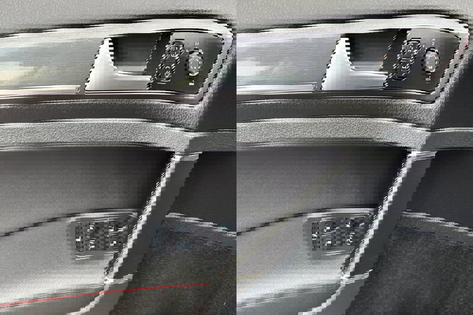 Used 2021 Volkswagen GTI SE image 13