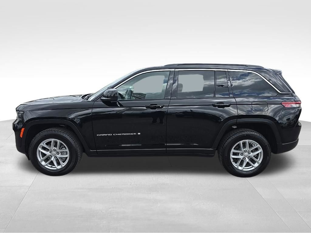 Used 2025 Jeep Grand Cherokee 4WD image 6