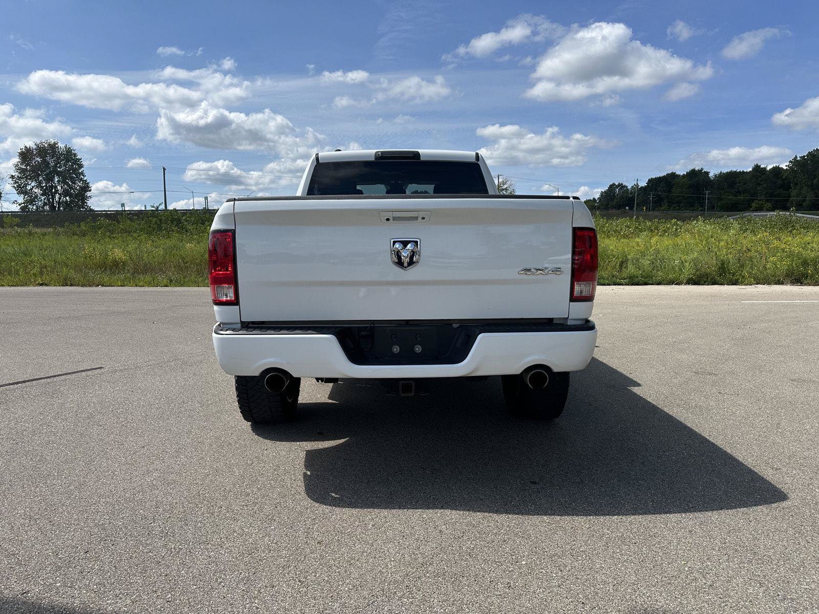 Used 2018 RAM 1500 Express w/ Express Value Package AWD/4WD image 6