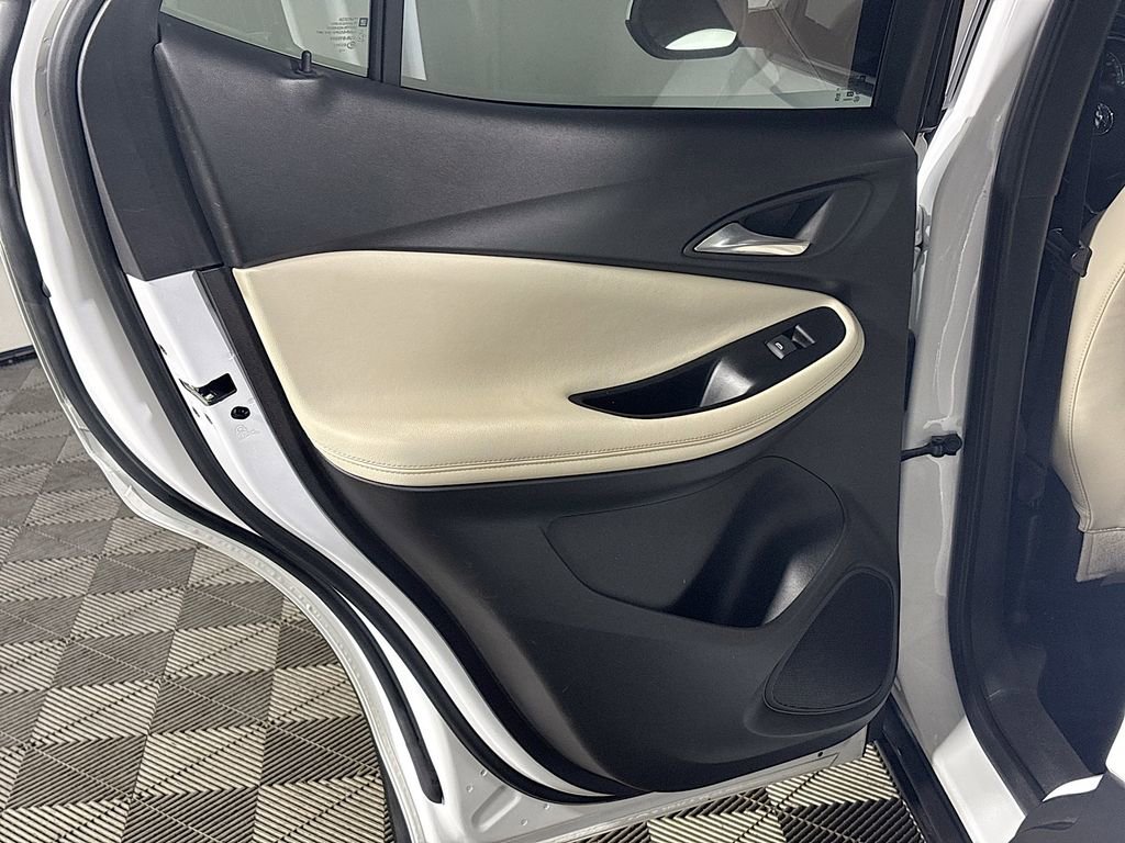 Used 2023 Buick Encore GX Select image 18