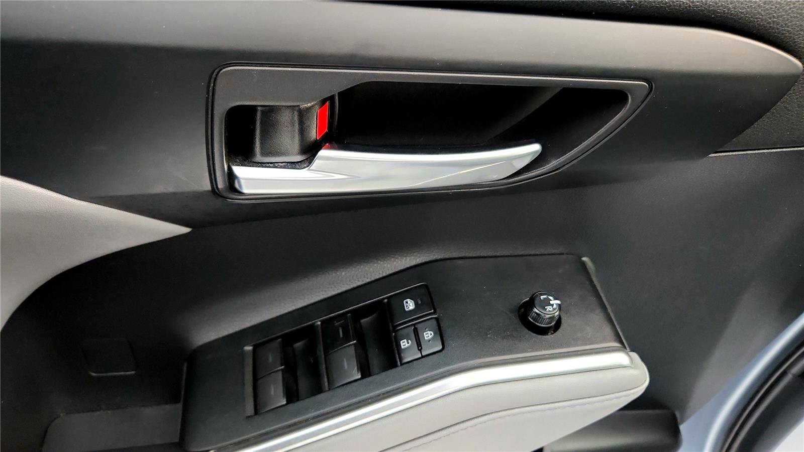 Certified 2020 Toyota Highlander XLE image 36