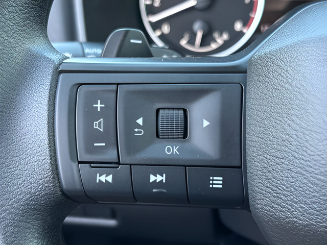 Used 2026 Nissan Rogue S AWD/4WD image 13