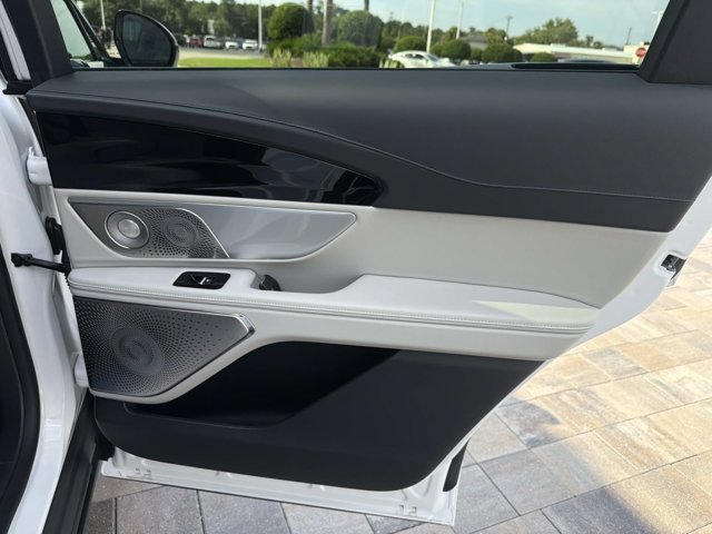 New 2026 Lincoln Nautilus Reserve AWD/4WD image 21