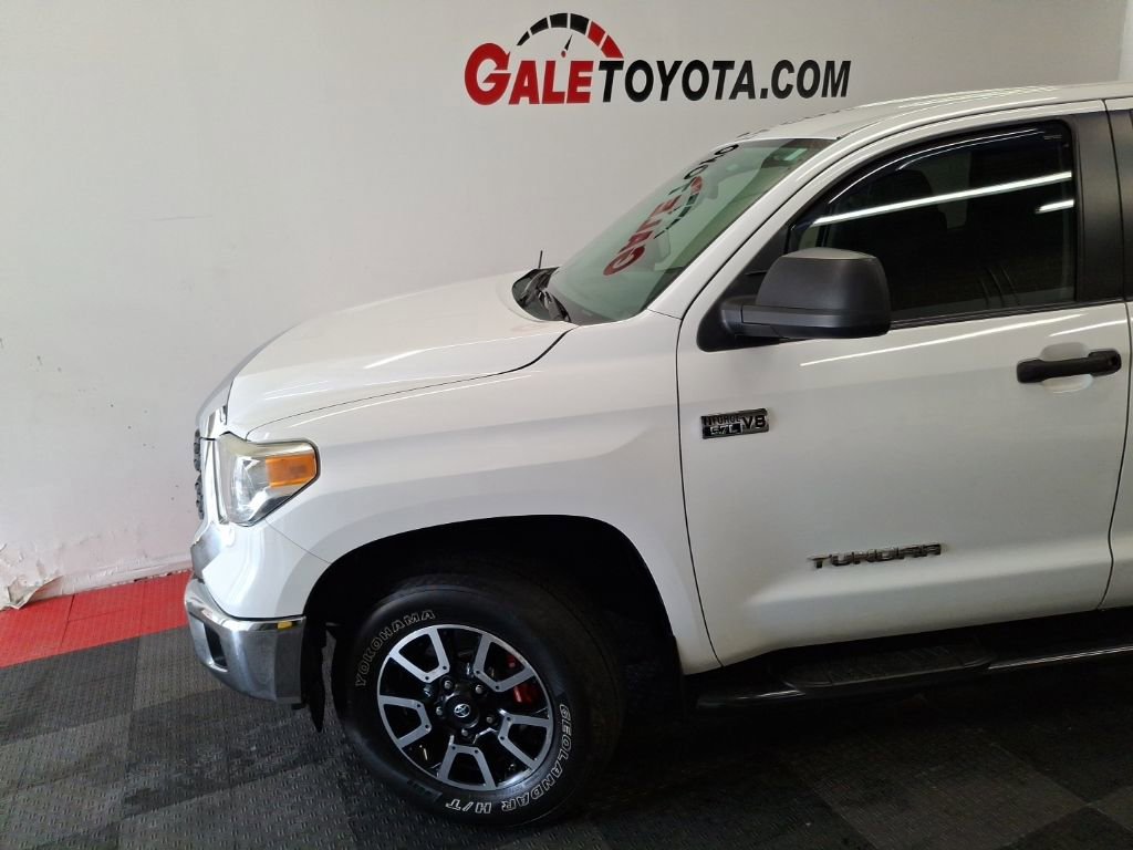 Used 2014 Toyota Tundra SR5 w/ TRD Off Road Package image 4