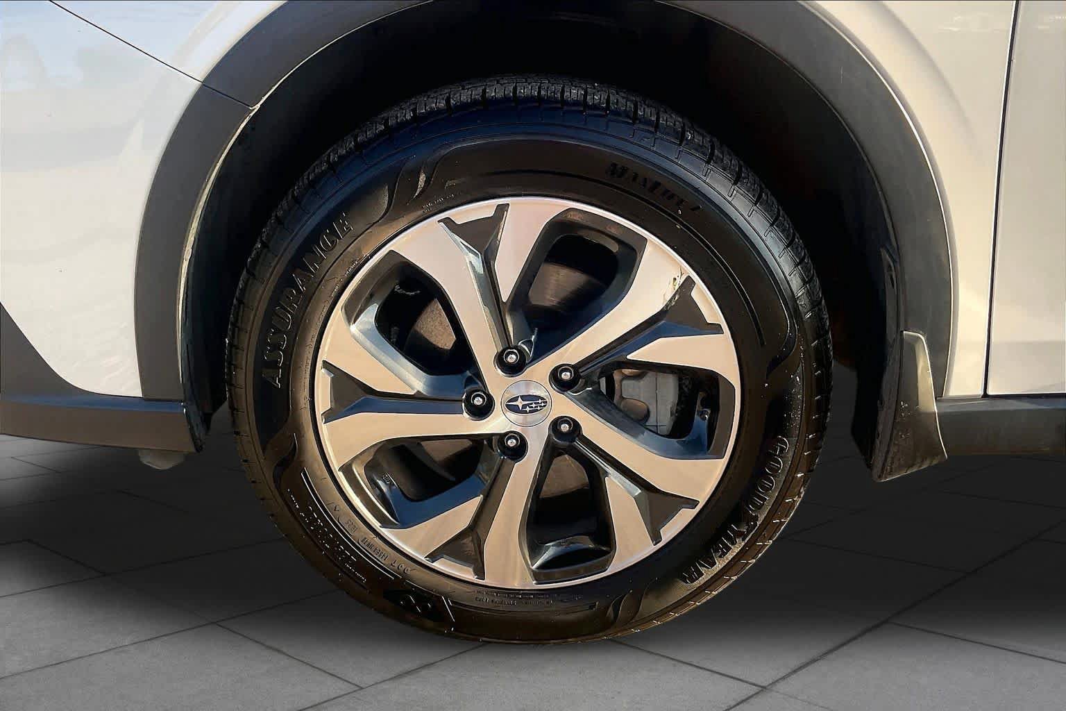 Used 2021 Subaru Outback Limited w/ Popular Package #2 AWD/4WD image 11