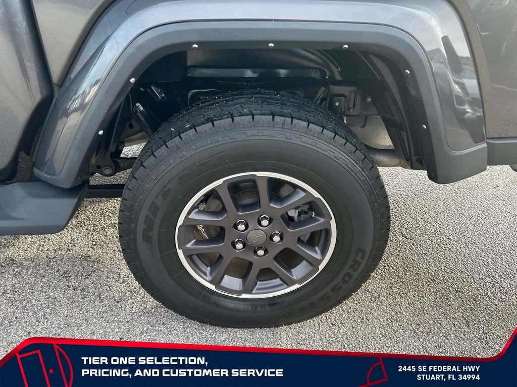Used 2022 Jeep Gladiator Overland w/ Popular Equipment Package AWD/4WD image 9