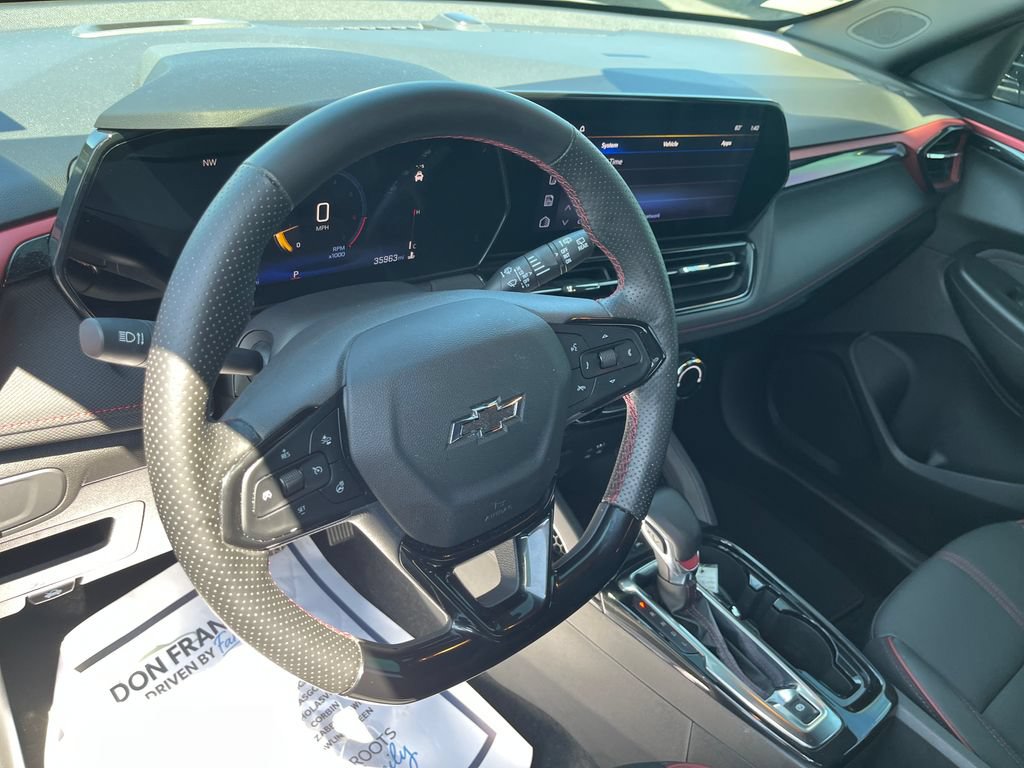 Used 2025 Chevrolet TrailBlazer RS w/ Driver Confidence Package FWD image 14