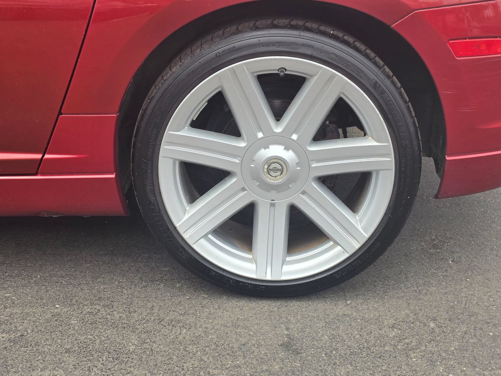 Used 2004 Chrysler Crossfire Coupe RWD image 5