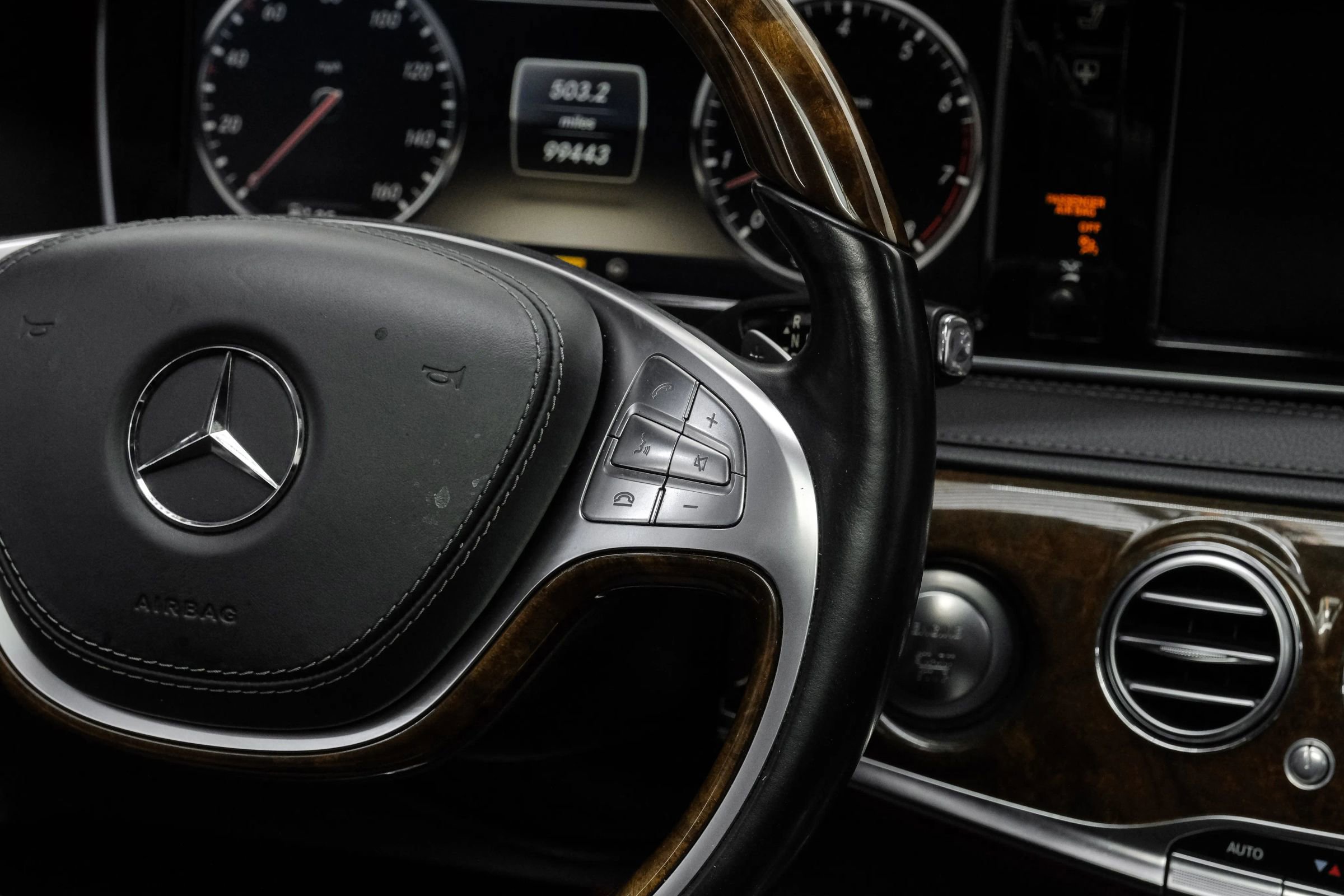Used 2014 Mercedes-Benz S 550 Sedan image 21