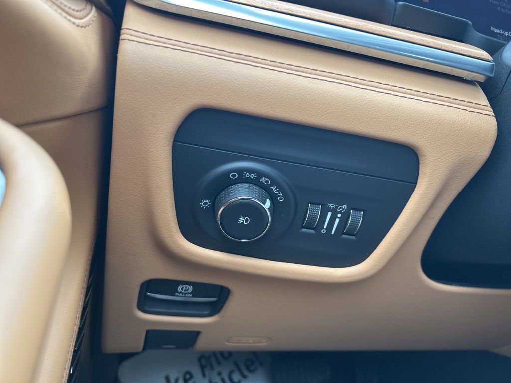 Used 2022 Jeep Grand Cherokee Summit image 37